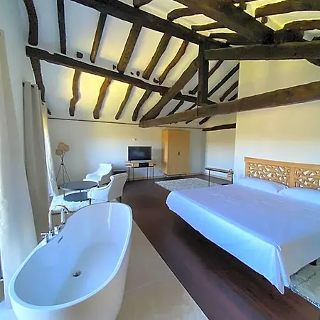 Hotel La Lomba 3*